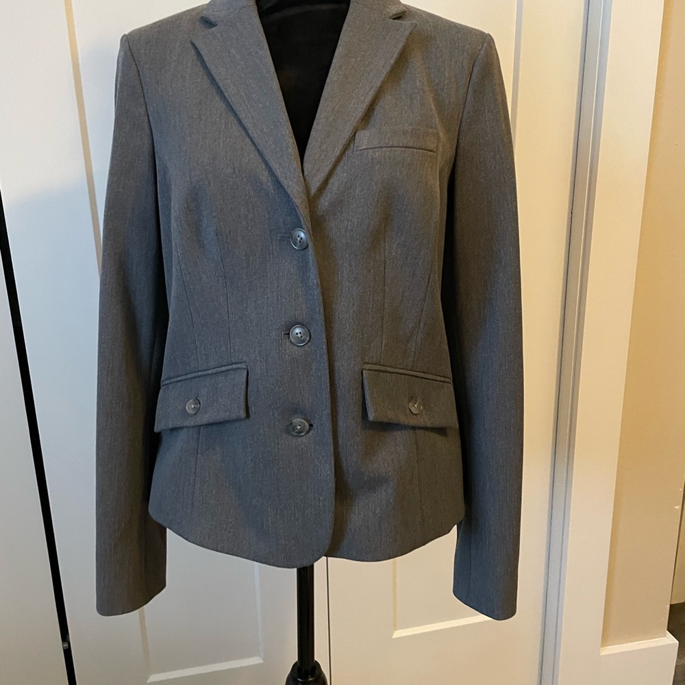 Women’s suit jacket